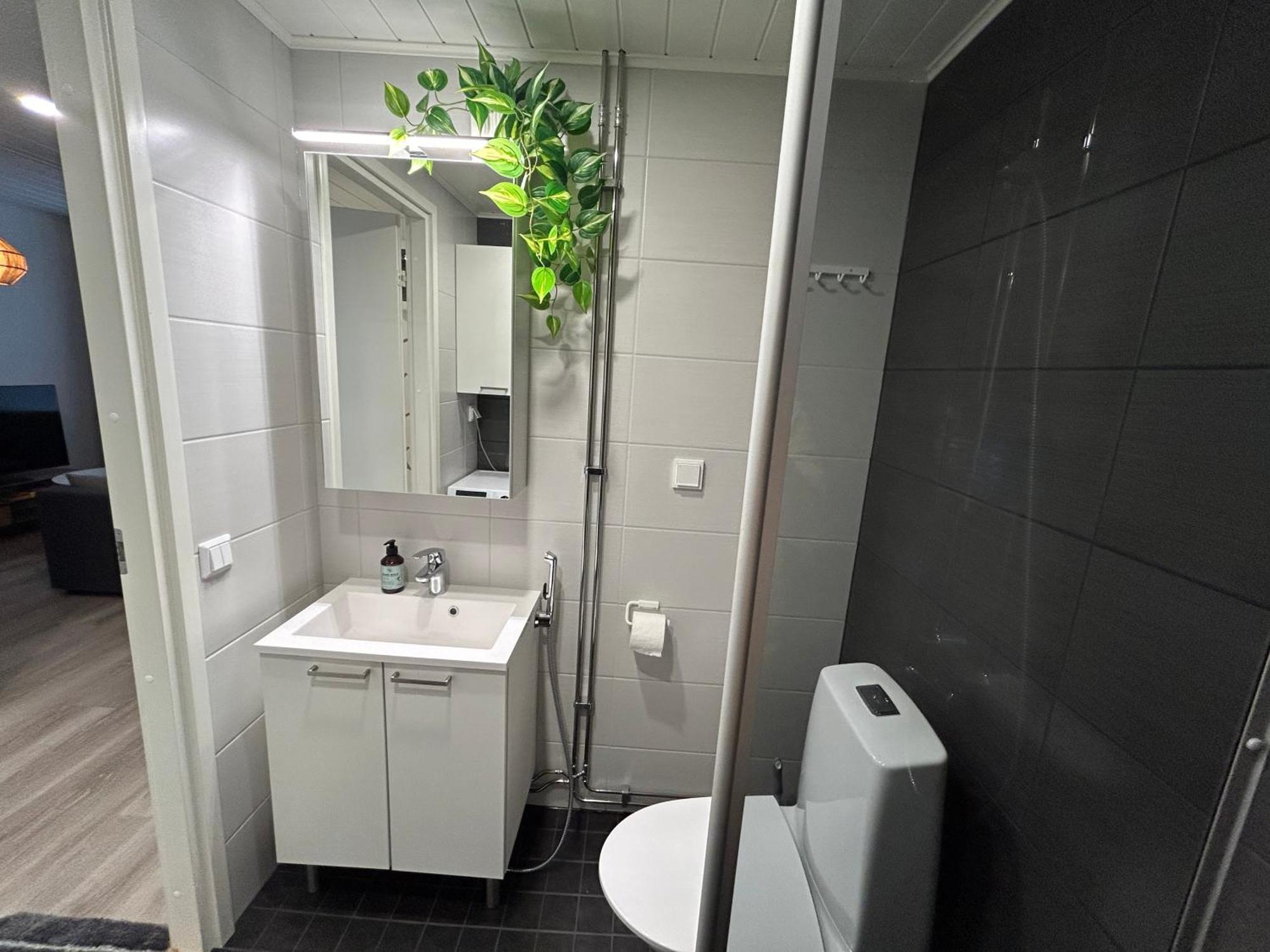 Kyllikinsola 18 B4 Naeppaerae 29 Nelioeinen Rivitaloyksioe 1-4 Henkiloeae Seinäjoki Exterior foto